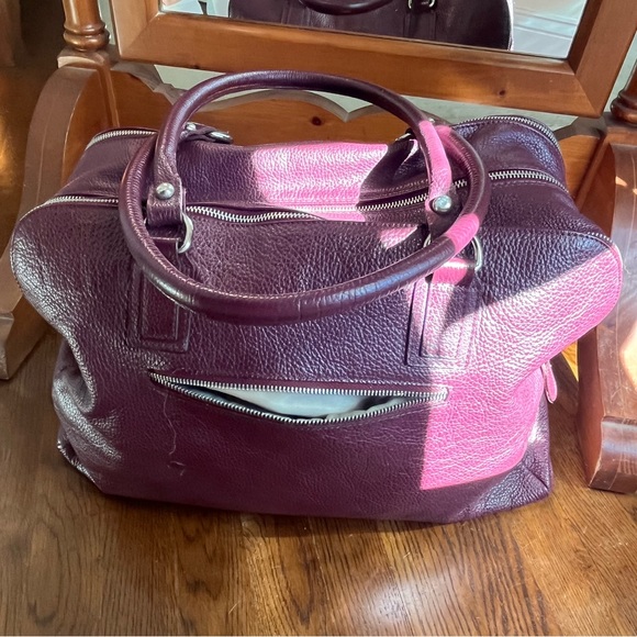 Large Leather Maroon Travel Bag - Picture 1 of 2